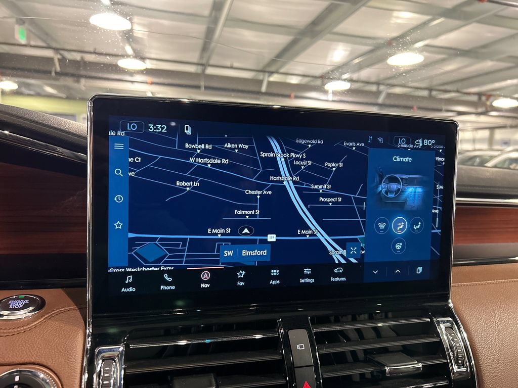 Used 2022 Lincoln Navigator L Reserve AWD/4WD image 16