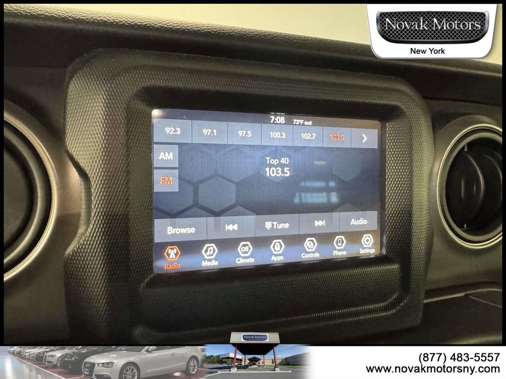 Used 2022 Jeep Wrangler Sport AWD/4WD image 18
