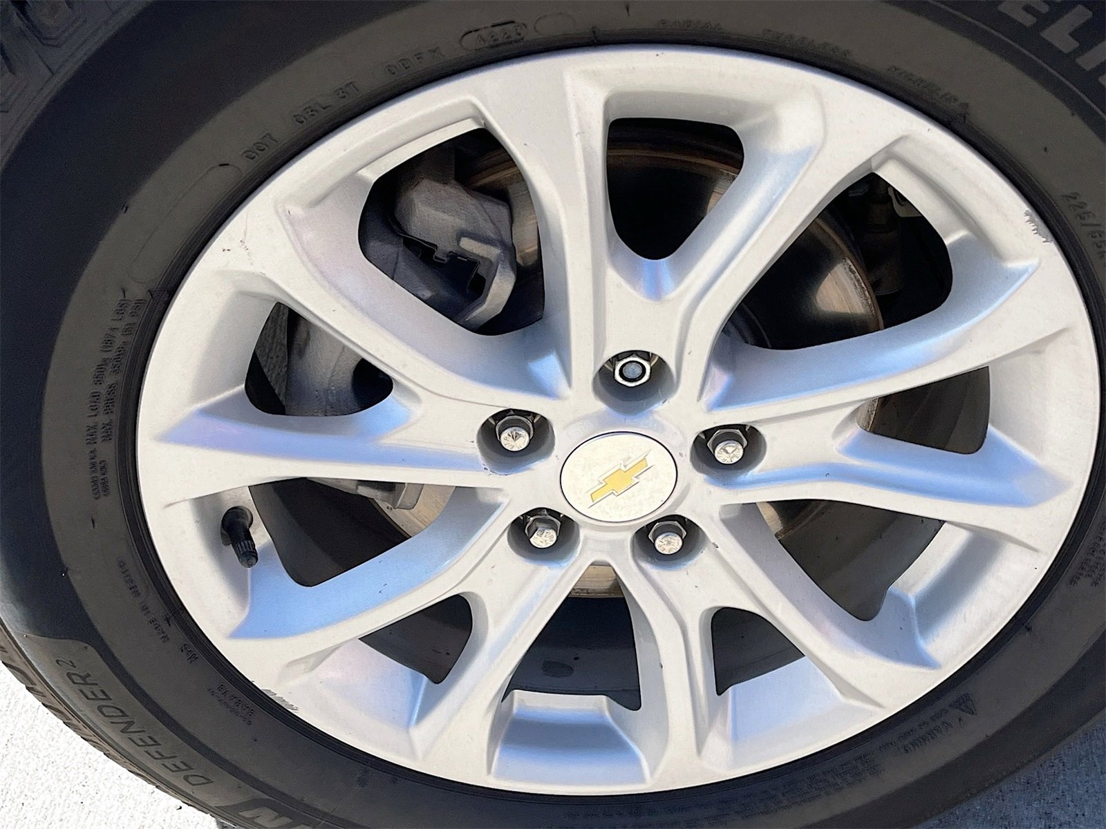 Used 2021 Chevrolet Equinox LS w/ LS Convenience Package image 29