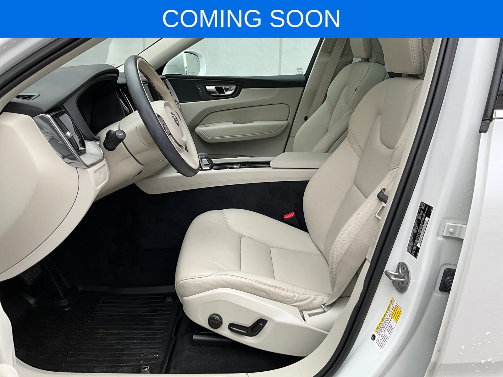 Certified 2023 Volvo XC60 B5 Plus w/ Climate Package image 17