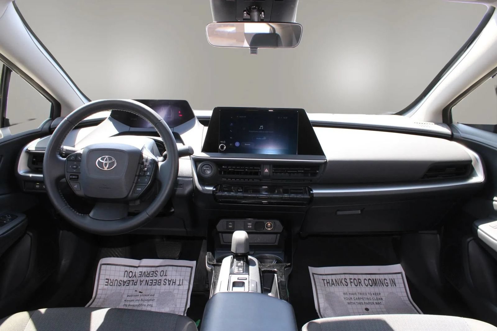 Used 2025 Toyota Prius LE FWD image 47