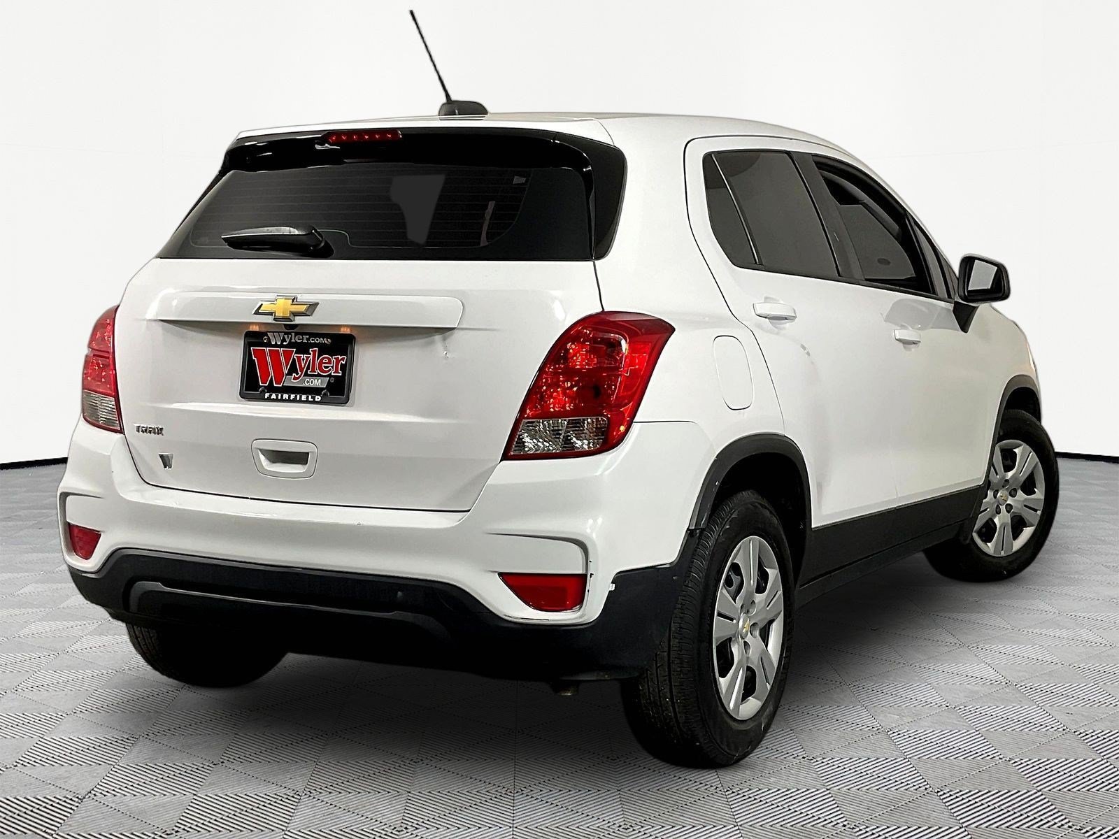 Used 2019 Chevrolet Trax LS FWD image 6