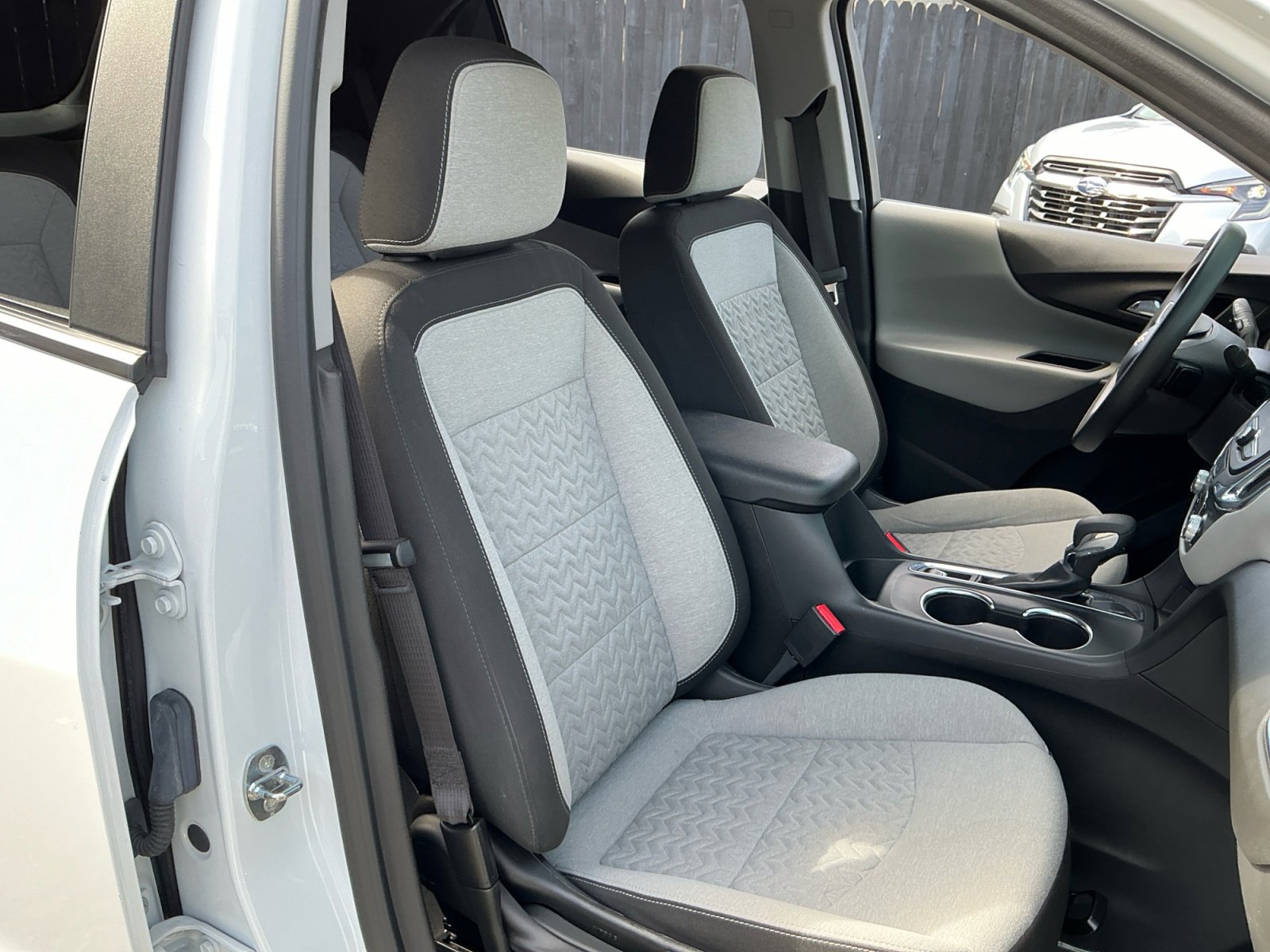 Used 2022 Chevrolet Equinox LS FWD image 21