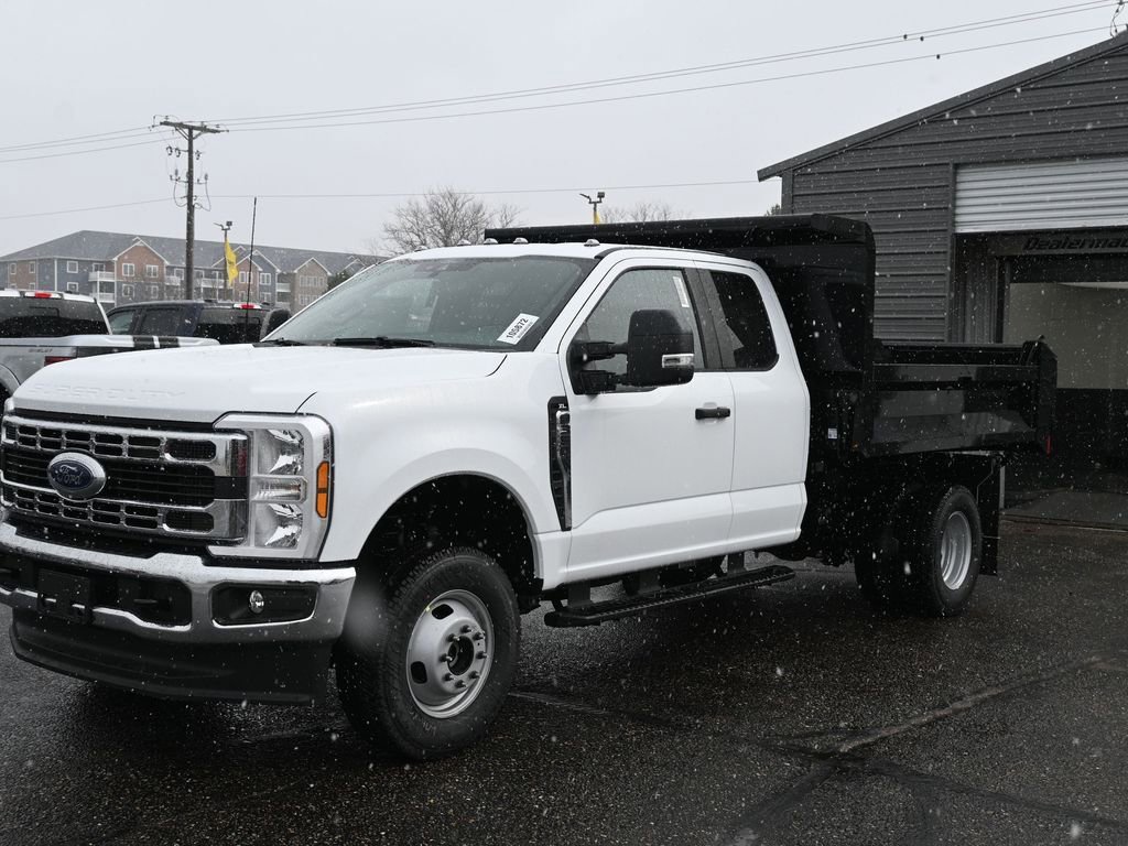 New 2026 Ford F350 XL w/ XL Chrome Package image 5