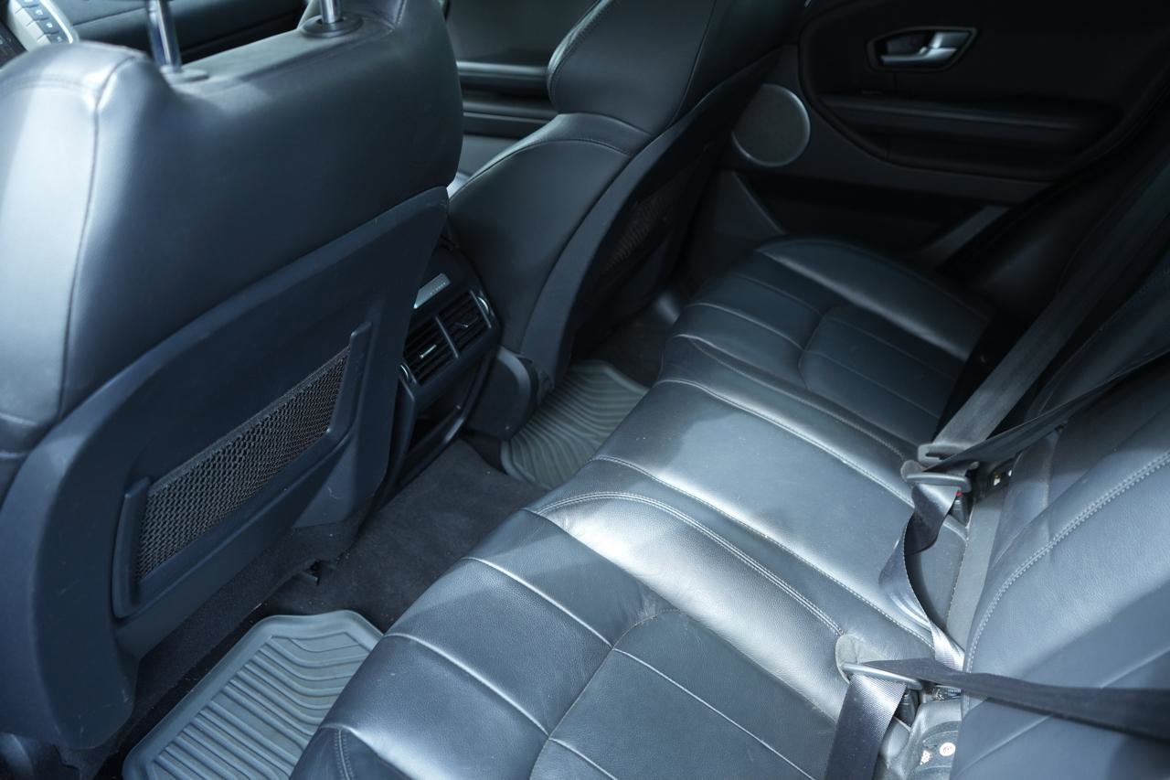 Used 2016 Land Rover Range Rover Evoque SE image 14