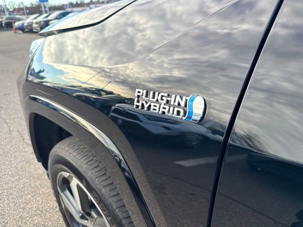 Used 2023 Toyota RAV4 SE image 41