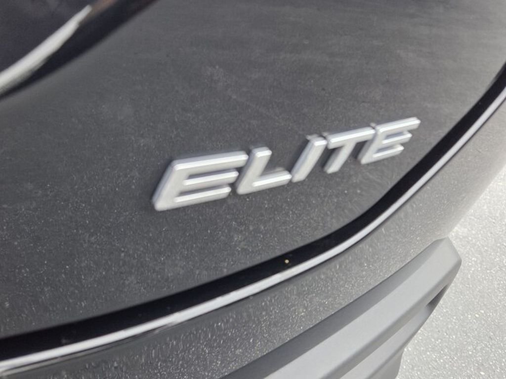 Used 2025 Honda Pilot Elite image 15