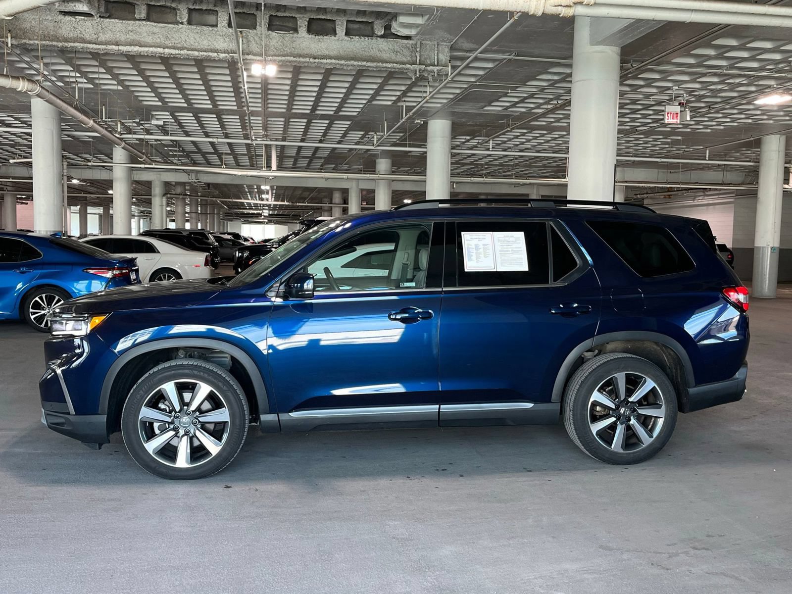 Used 2024 Honda Pilot Touring image 7