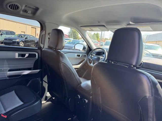 Used 2023 Ford Explorer XLT w/ Equipment Group 202A image 40