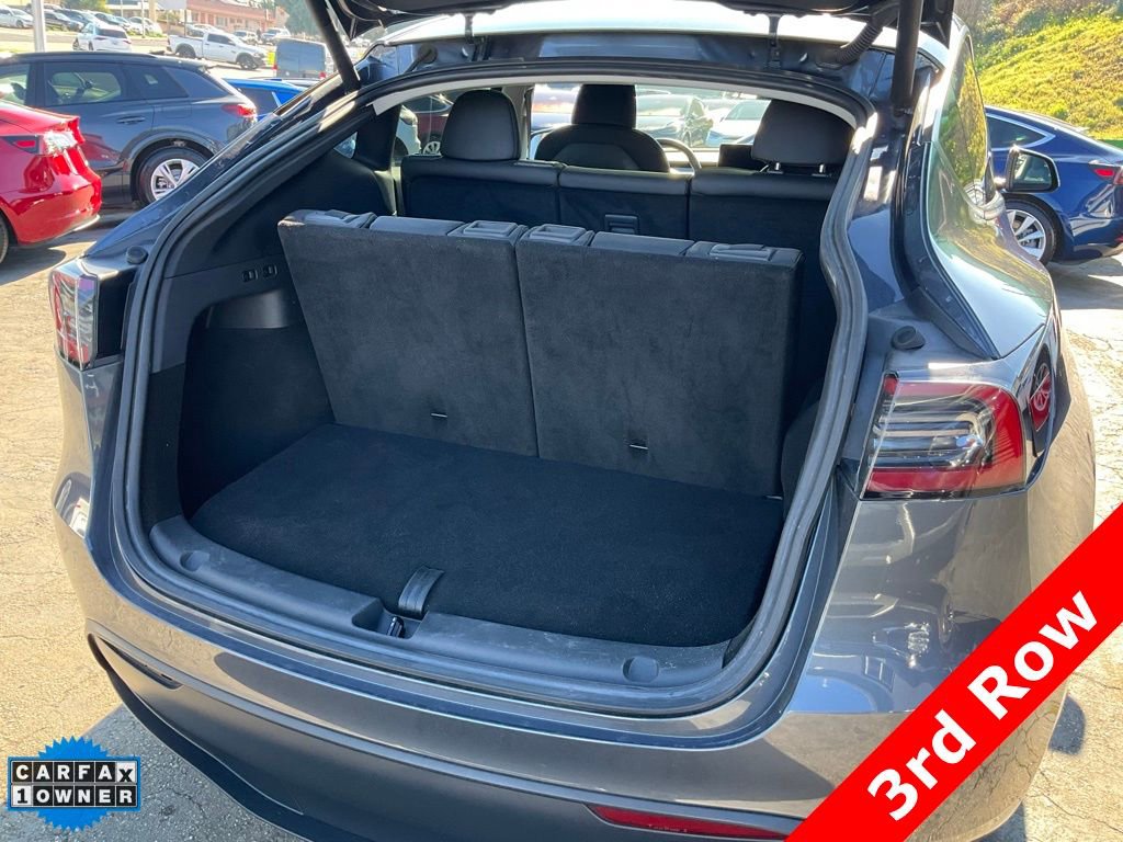 Used 2023 Tesla Model Y Long Range image 9