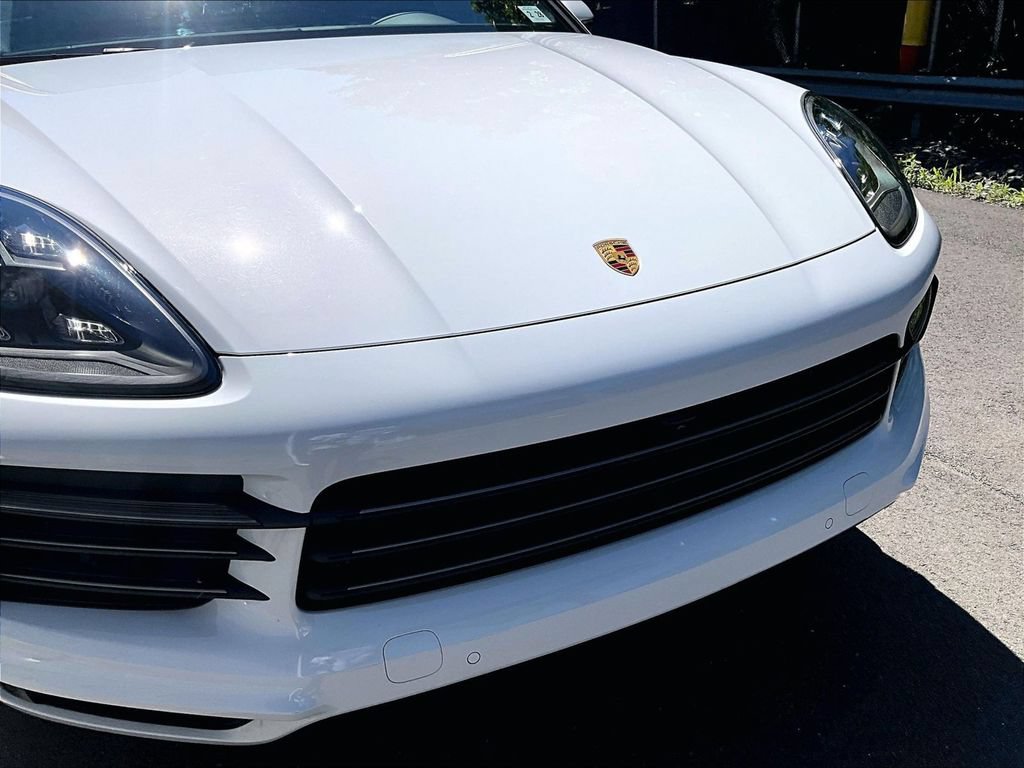 Certified 2023 Porsche Cayenne Platinum Edition AWD/4WD image 32