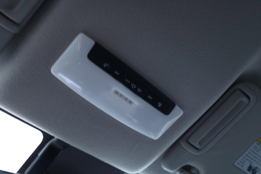 New 2025 Nissan Versa SV w/ Trunk Package image 16