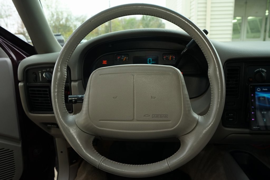 Used 1995 Chevrolet Impala SS image 6