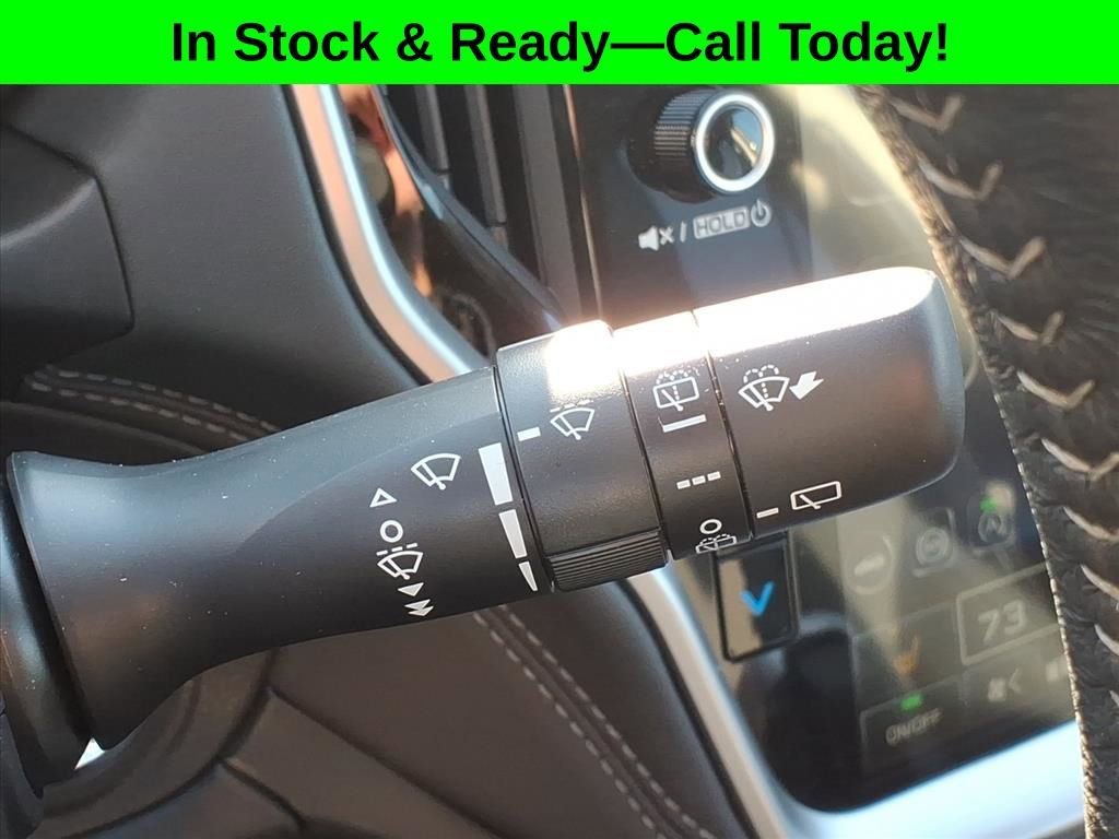 Certified 2025 Subaru Outback Limited image 24