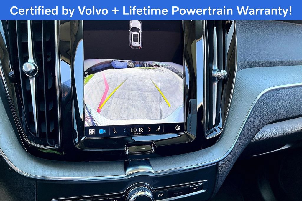 Used 2025 Volvo XC60 B5 Plus image 30
