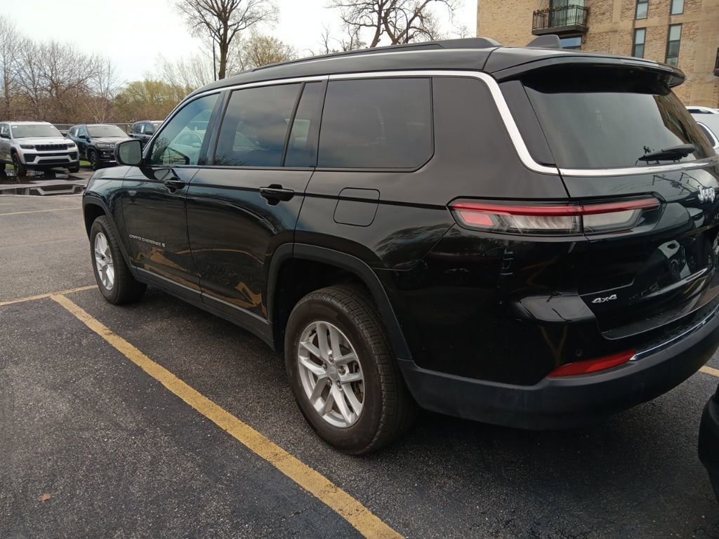 Used 2025 Jeep Grand Cherokee L Laredo AWD/4WD image 3