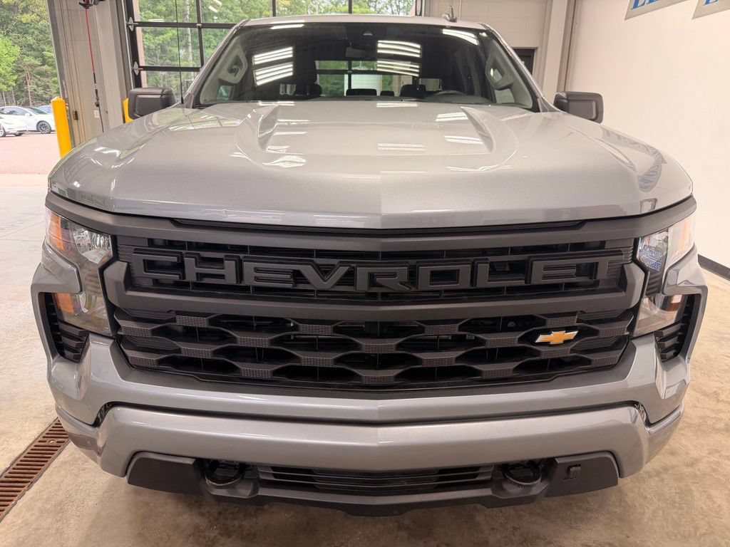 Used 2024 Chevrolet Silverado 1500 Custom AWD/4WD video 3