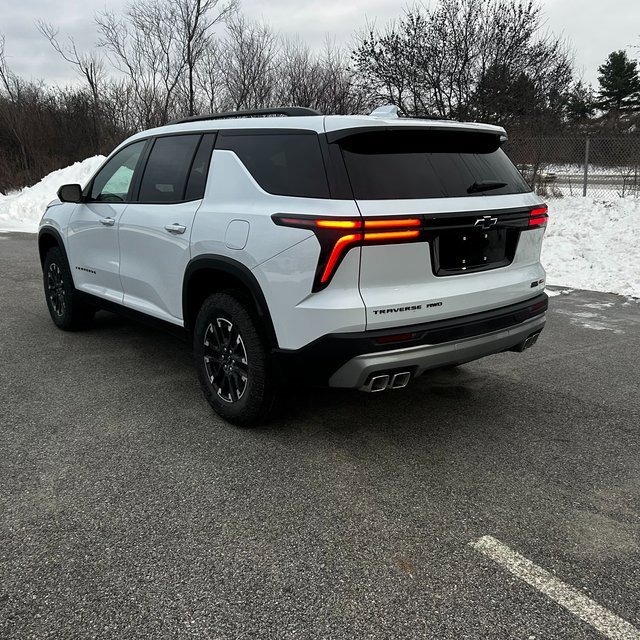 New 2026 Chevrolet Traverse Z71 w/ Driver Confidence Package image 6