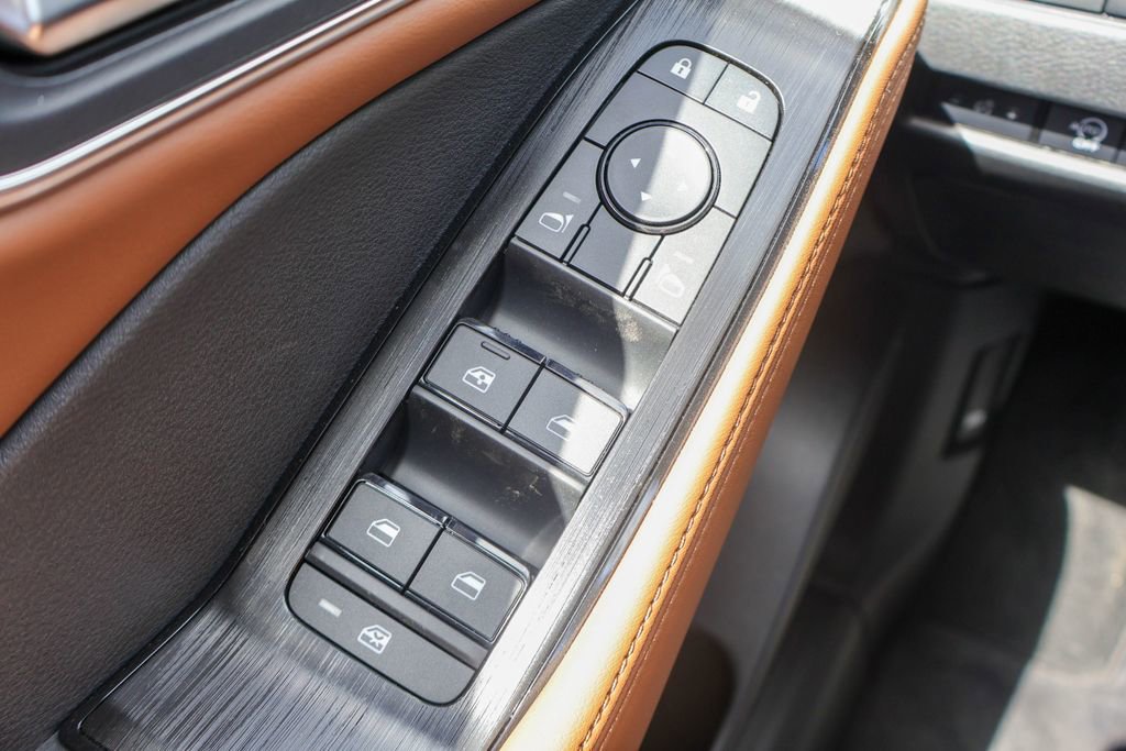 New 2026 Nissan Rogue Platinum AWD/4WD image 16