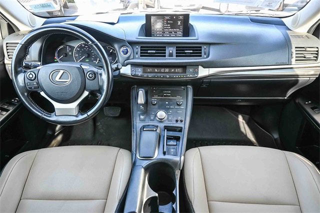 Used 2017 Lexus CT 200h w/ Navigation System Package image 17