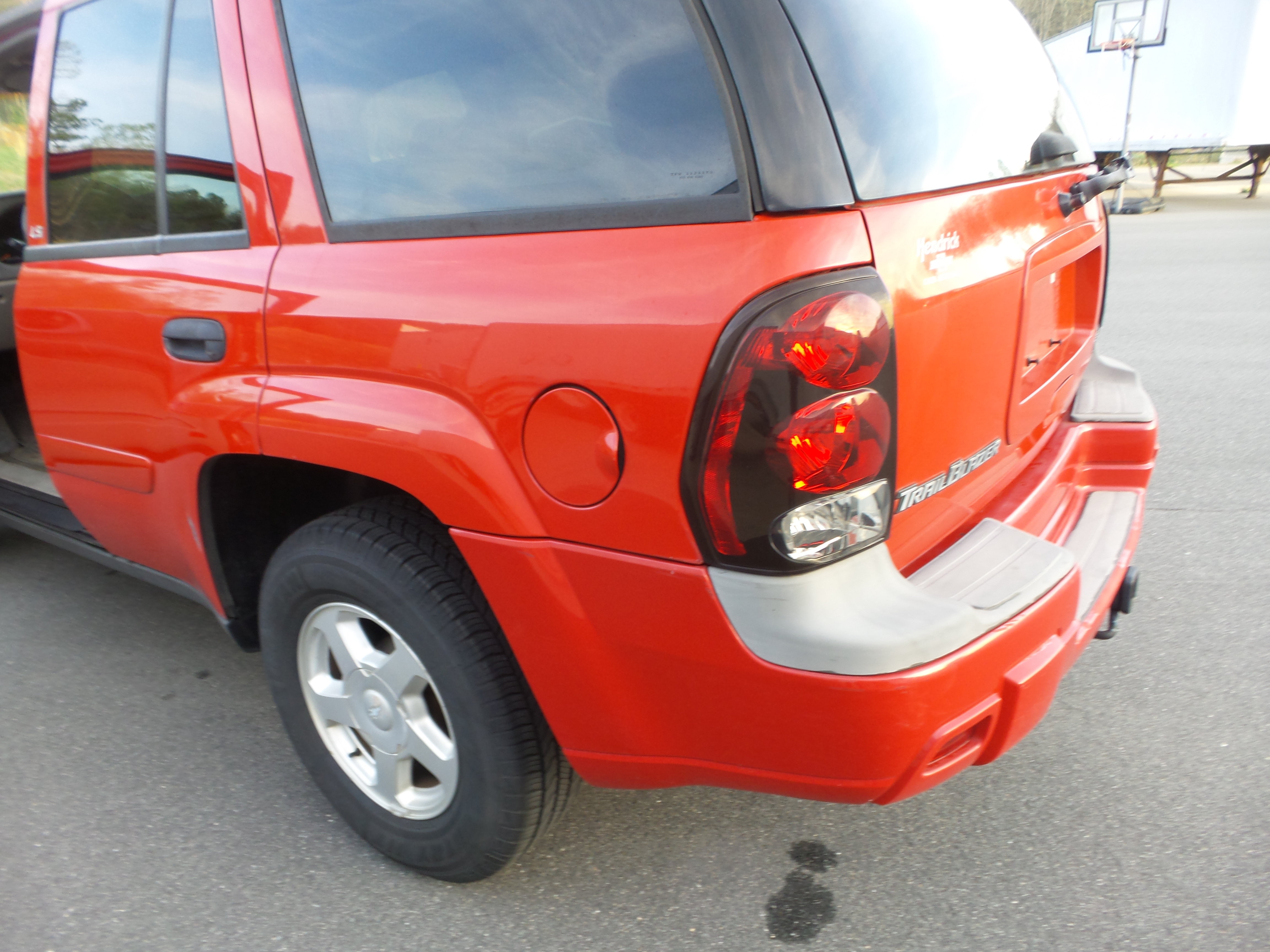 Used 2002 Chevrolet TrailBlazer LS w/ Preferred Equipment Group RWD image 9