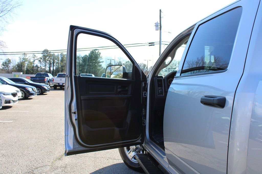 Used 2018 RAM 2500 Tradesman w/ Chrome Appearance Group AWD/4WD image 27