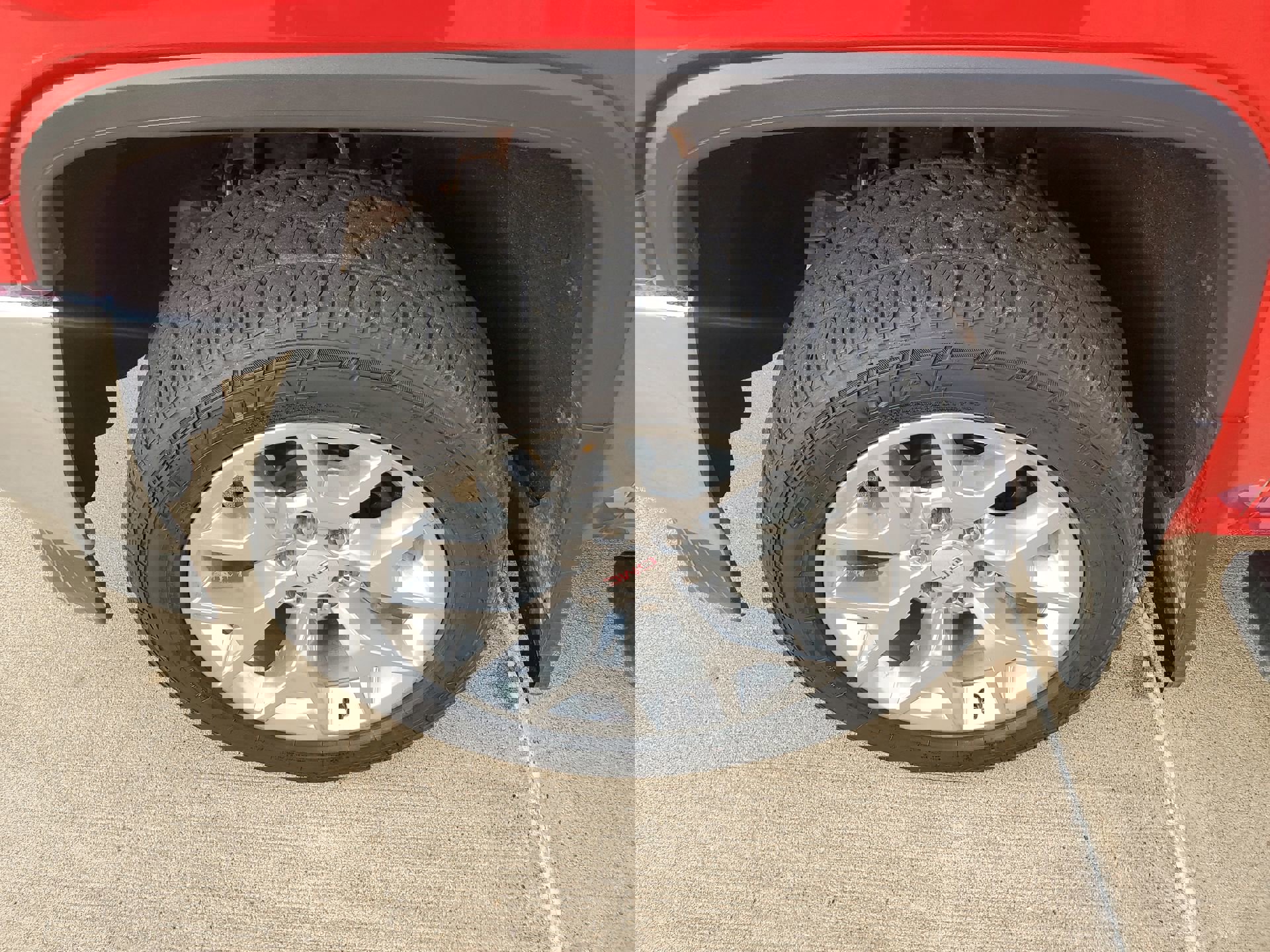 Used 2018 GMC Sierra 1500 SLT w/ SLT Premium Package image 38