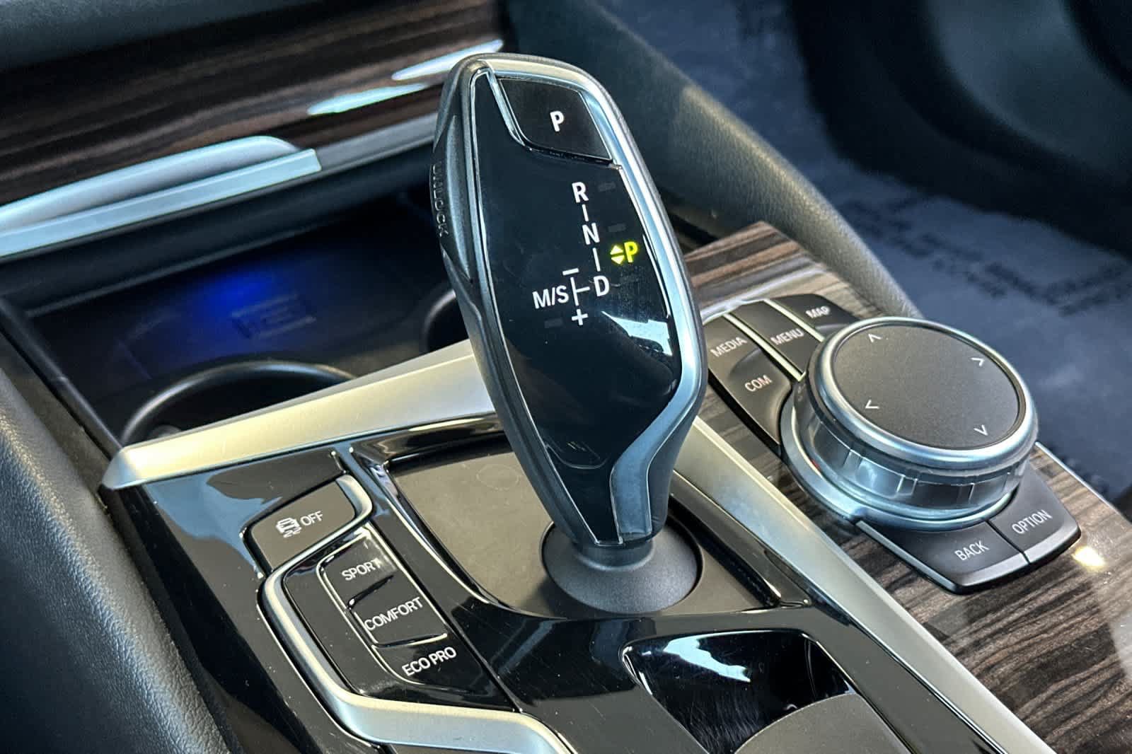 Used 2018 BMW 530e RWD image 20