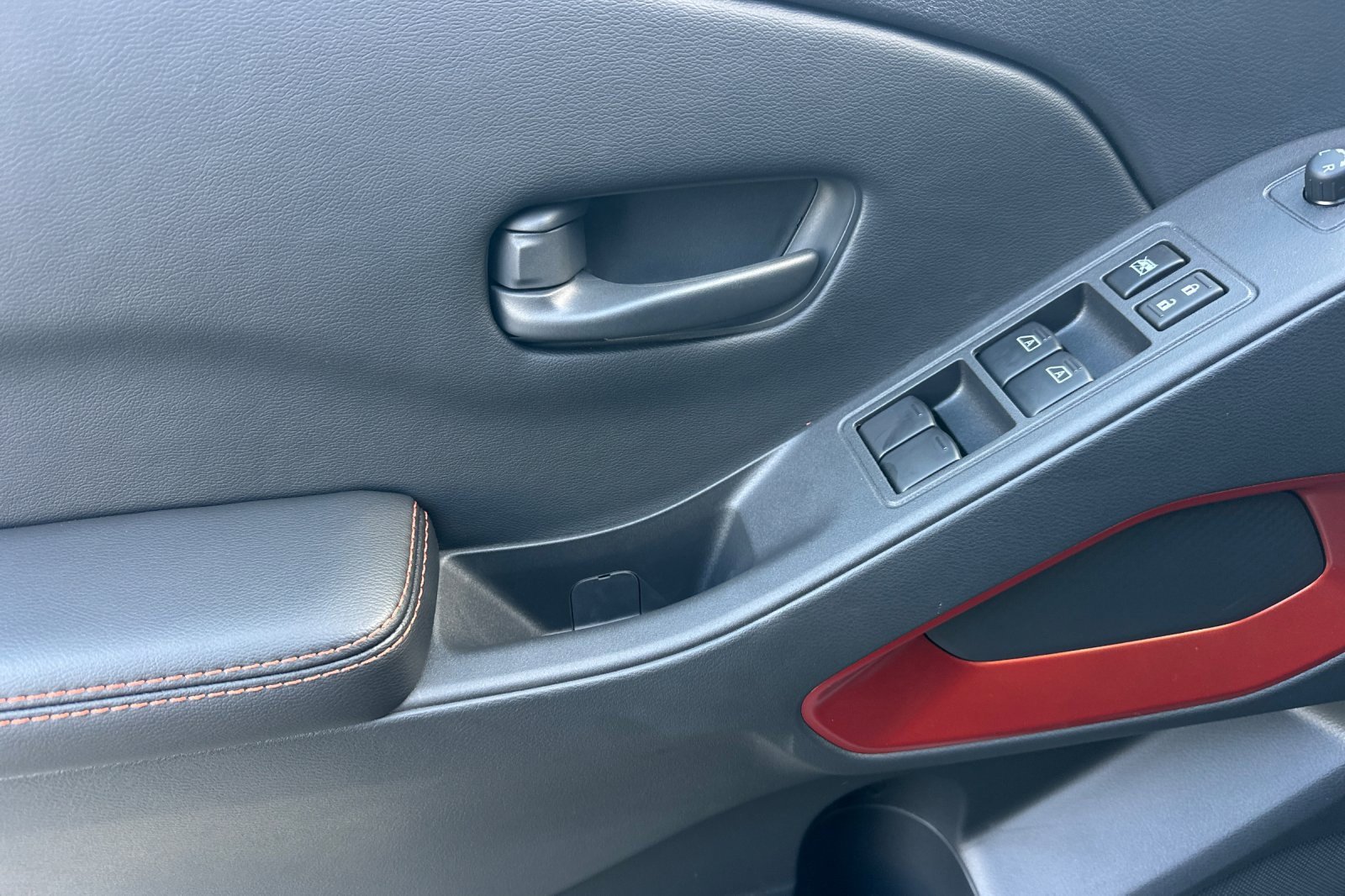 New 2026 Nissan Frontier PRO-4X w/ Pro-4x Convenience Package image 12