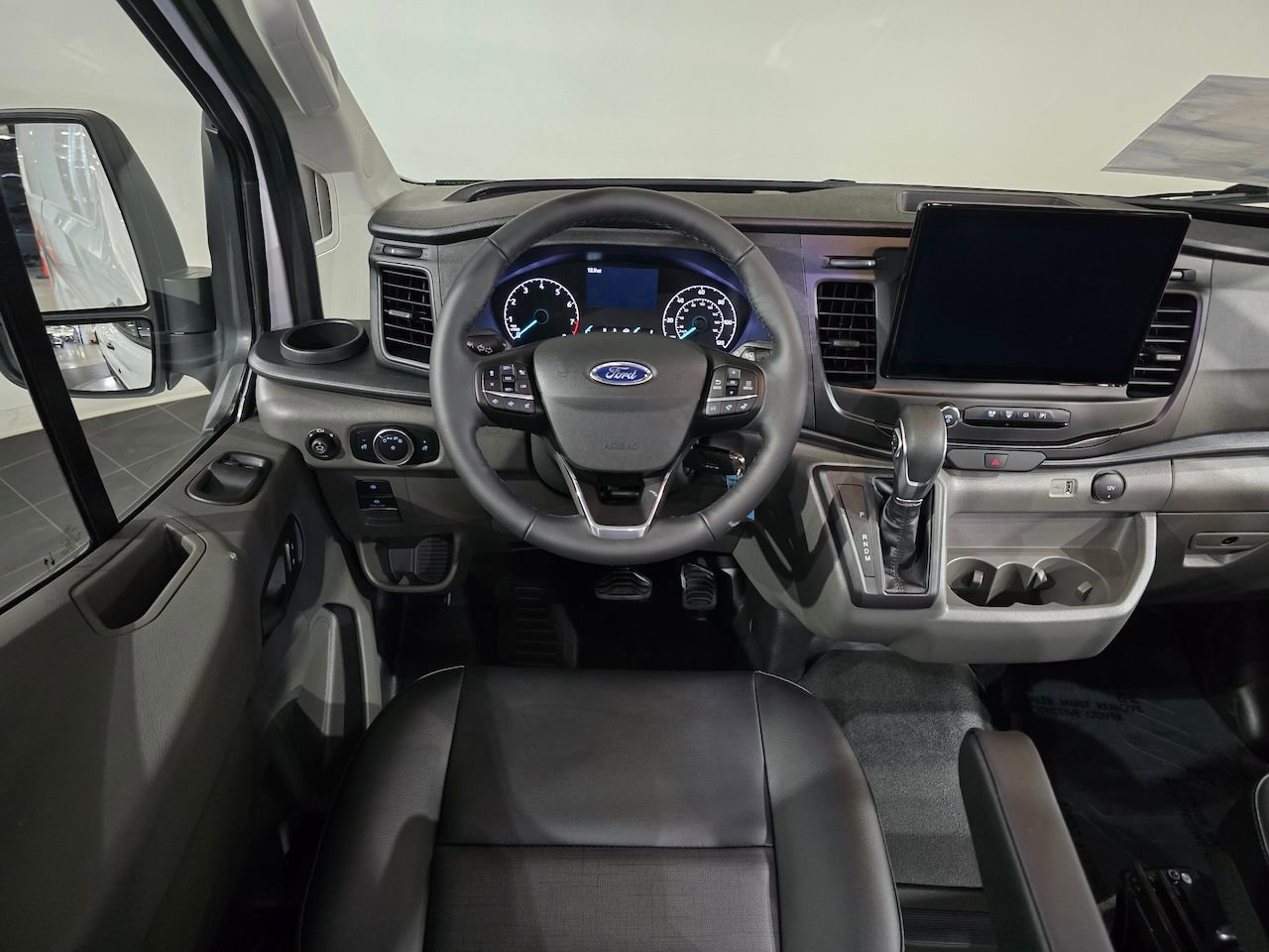 New 2025 Ford Transit 150 Low Roof RWD image 21