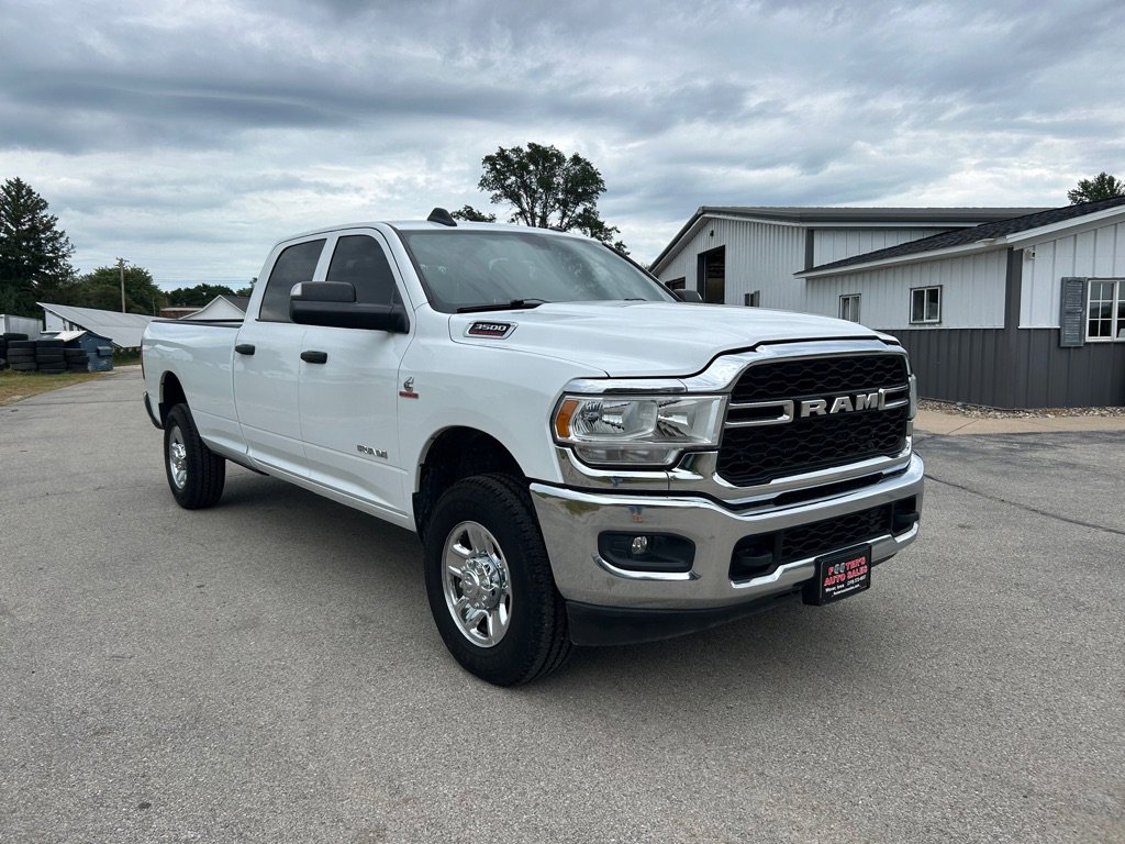 Used 2022 RAM 3500 Tradesman w/ Chrome Appearance Group image 3
