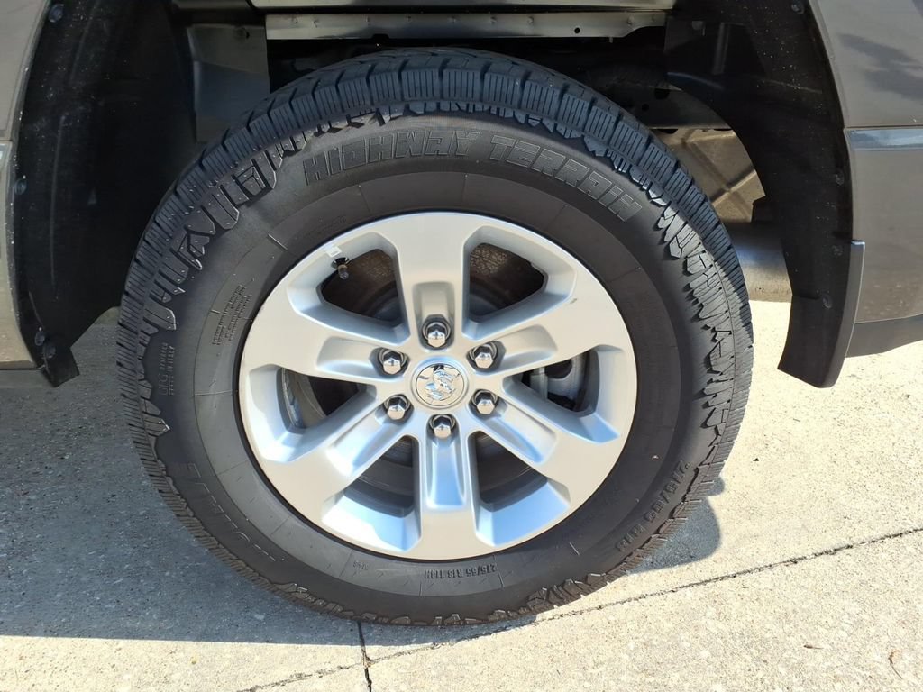 Used 2024 RAM 1500 Laramie RWD image 18