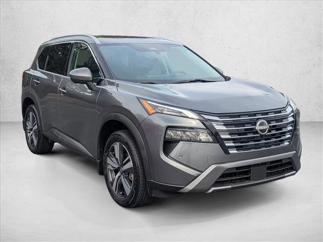 Used 2024 Nissan Rogue SL w/ SL Premium Package image 3