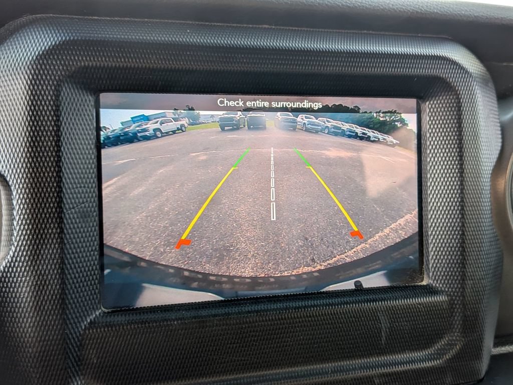 Used 2023 Jeep Wrangler Sport AWD/4WD image 25