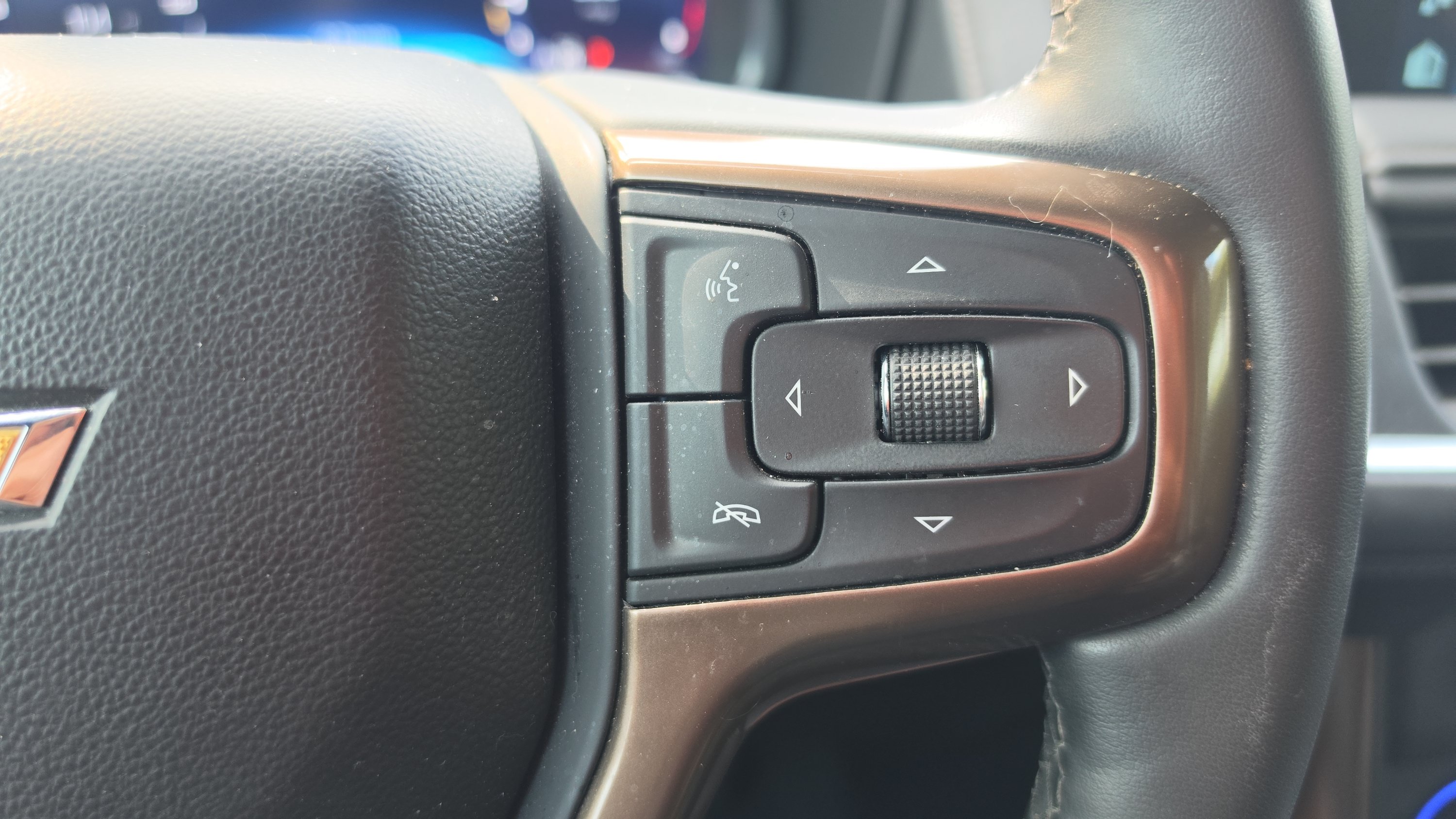 Used 2023 Chevrolet Tahoe High Country AWD/4WD image 14