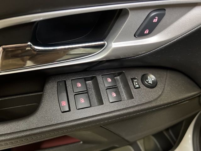 Used 2017 GMC Terrain SLE image 41