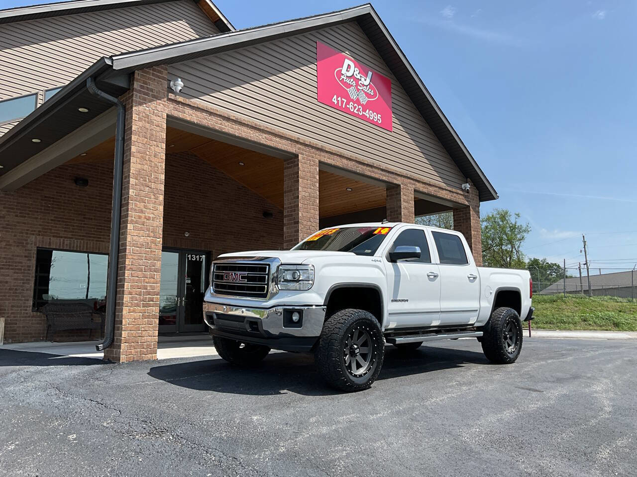 Used 2014 GMC Sierra 1500 SLT w/ SLT Crew Cab Value Package AWD/4WD image 24