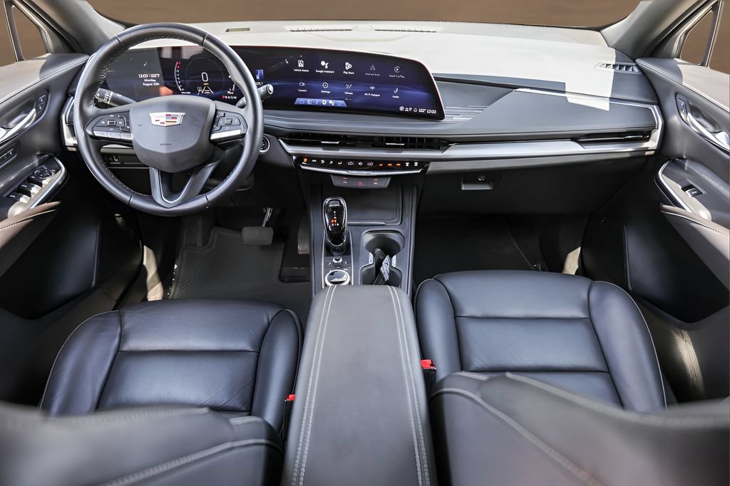 Certified 2025 Cadillac XT4 Premium Luxury FWD image 23
