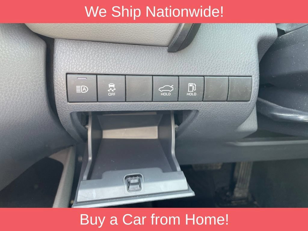 Used 2022 Toyota Camry LE AWD/4WD image 27