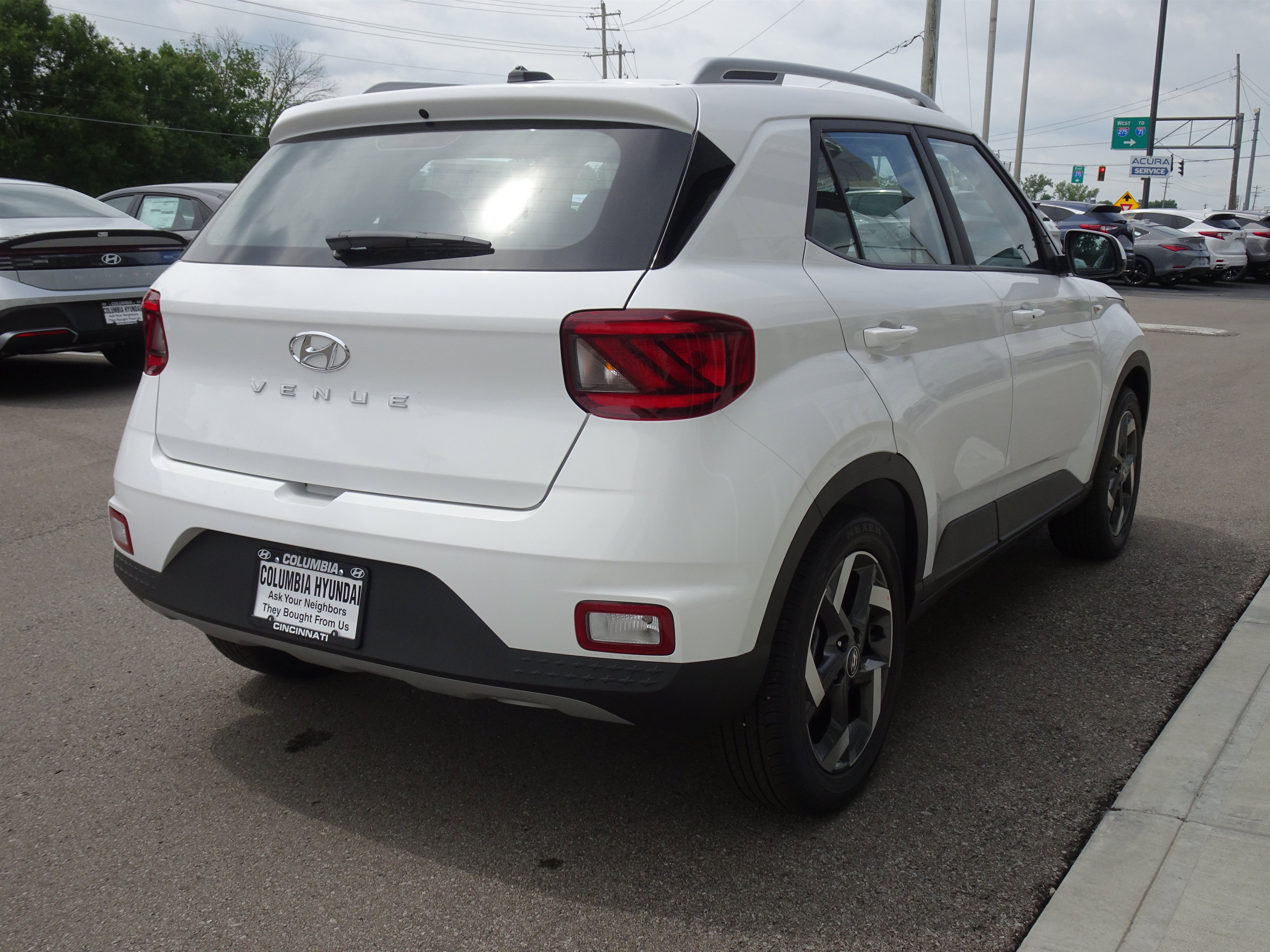 New 2026 Hyundai Venue SEL FWD image 5