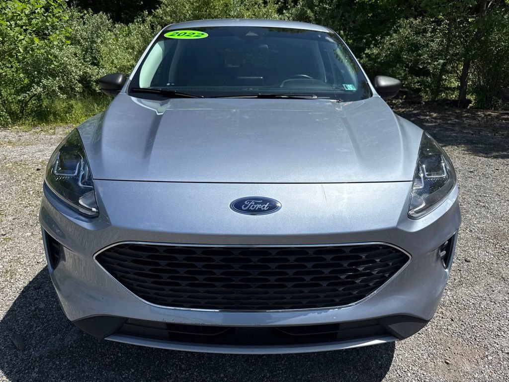 Used 2022 Ford Escape SE w/ Convenience Package FWD image 2