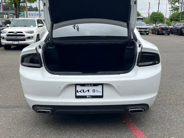 Used 2019 Dodge Charger SXT RWD image 8
