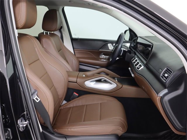 Used 2024 Mercedes-Benz GLS 450 4MATIC image 13