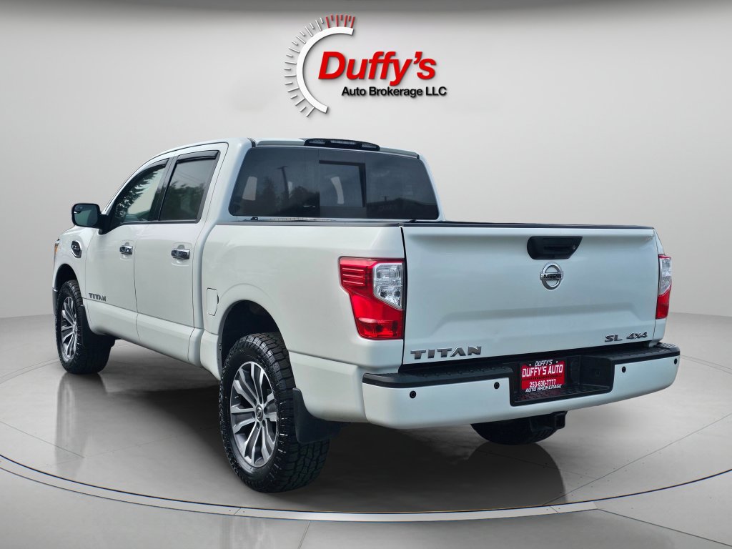 Used 2017 Nissan Titan SL AWD/4WD image 15