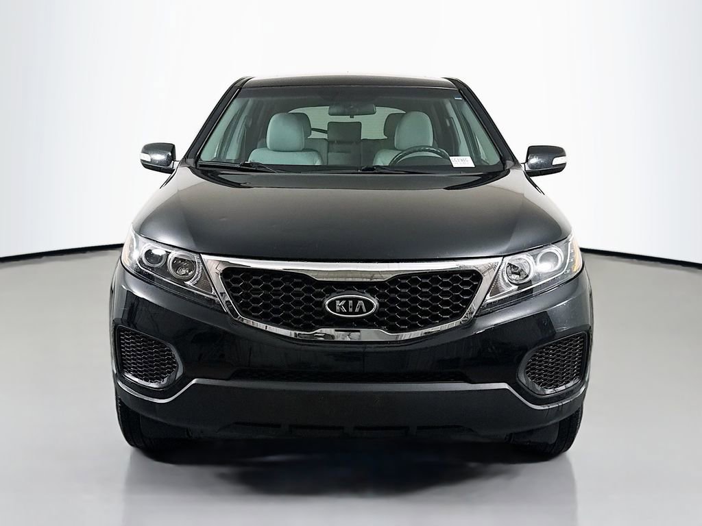 Used 2011 Kia Sorento LX image 2