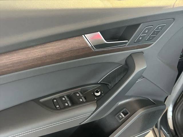 Certified 2025 Audi Q5 2.0T Premium Plus w/ Premium Plus Package image 11