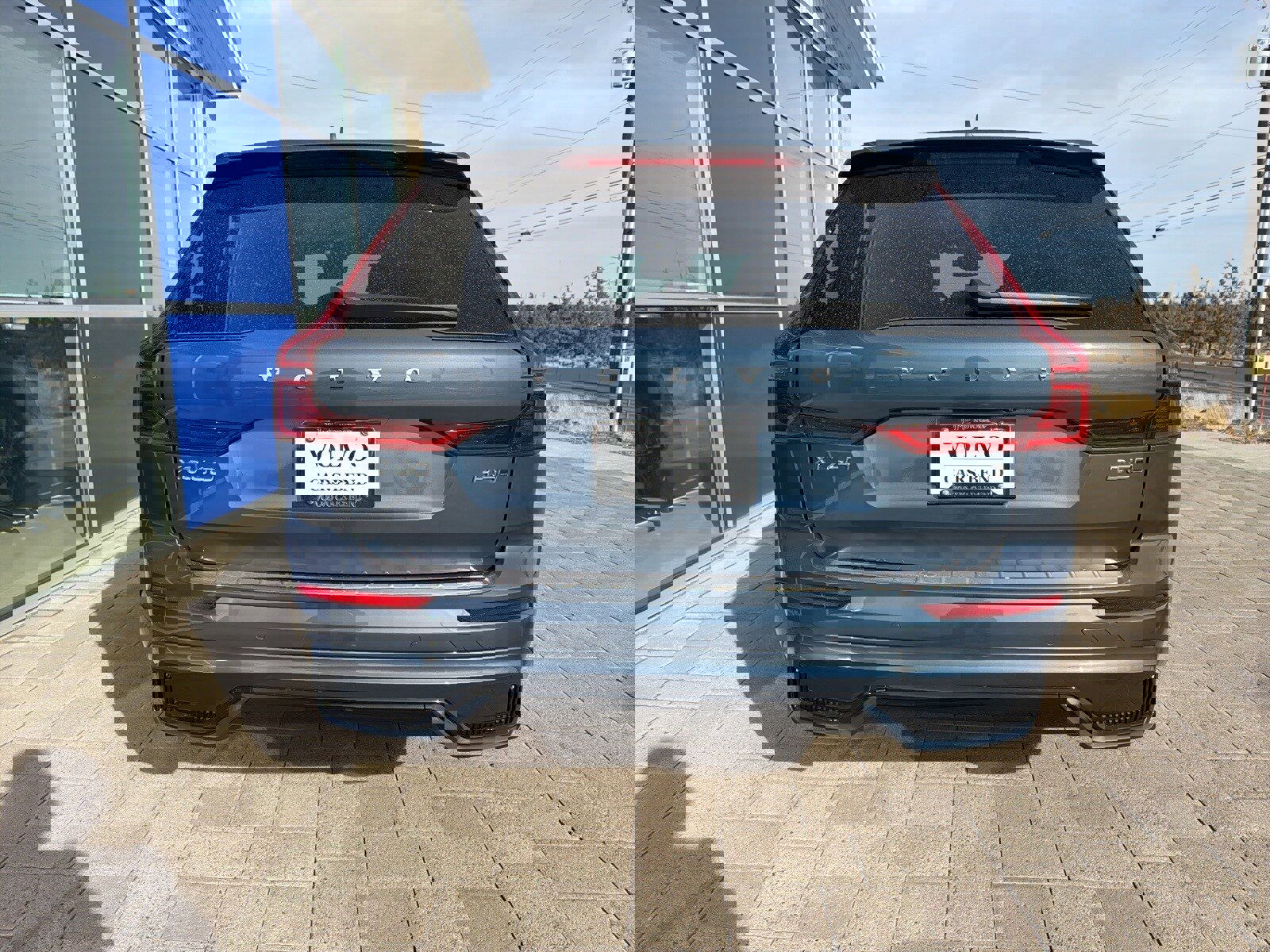 New 2026 Volvo XC60 B5 Plus w/ Protection Package Premier image 4