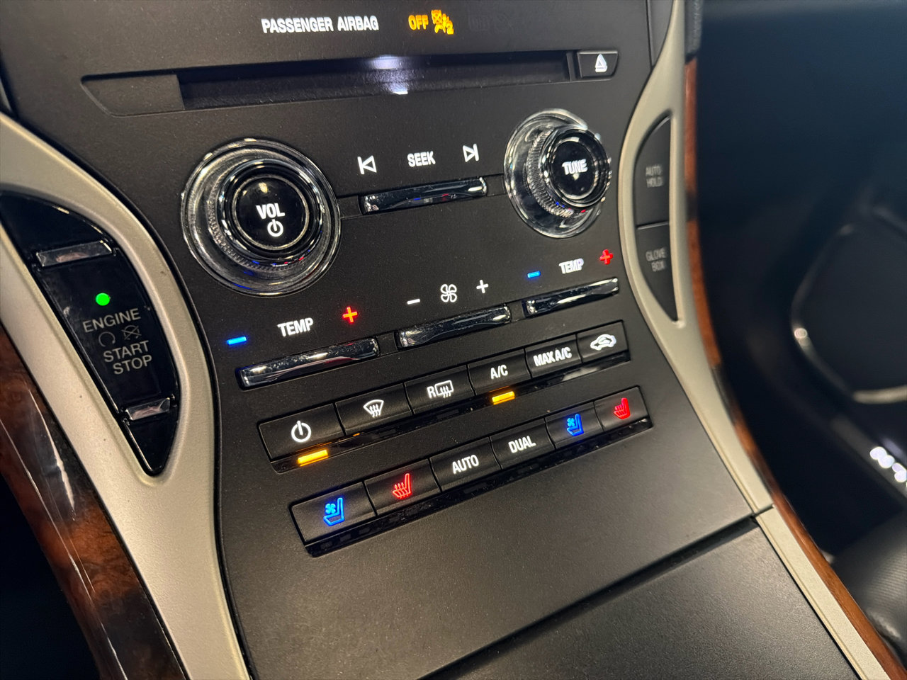 Used 2020 Lincoln Nautilus Reserve image 19