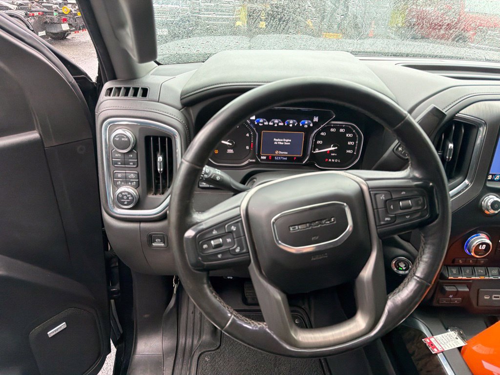 Used 2023 GMC Sierra 3500 Denali w/ Denali Black Diamond Edition AWD/4WD image 14