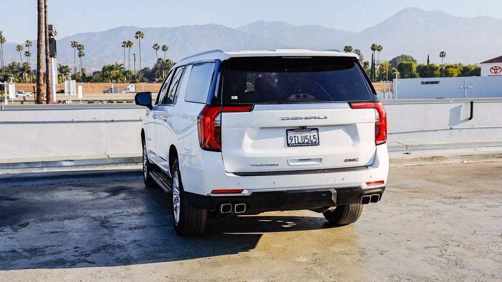 Used 2025 GMC Yukon XL Denali image 7